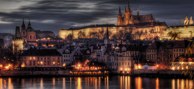 Castillos de Praga de noche