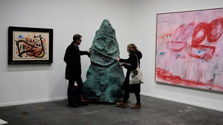 Conferencia. ¿Crisis de belleza en nuestra actual sociedad de consumo? Valentina Sterenstein. Círculo Vitoriano, 10 marzo 2026, 12:30.